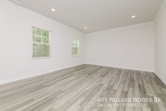 Building Photo - 409 Willard Wds Dr