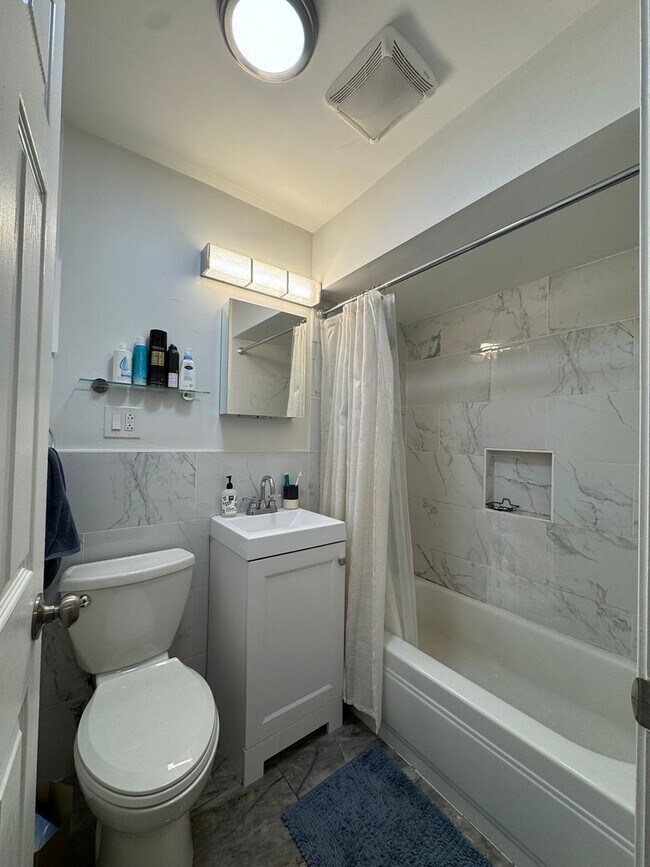 Building Photo - AM-Clifton LLC