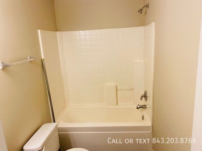 Building Photo - 414 Beverly Dr