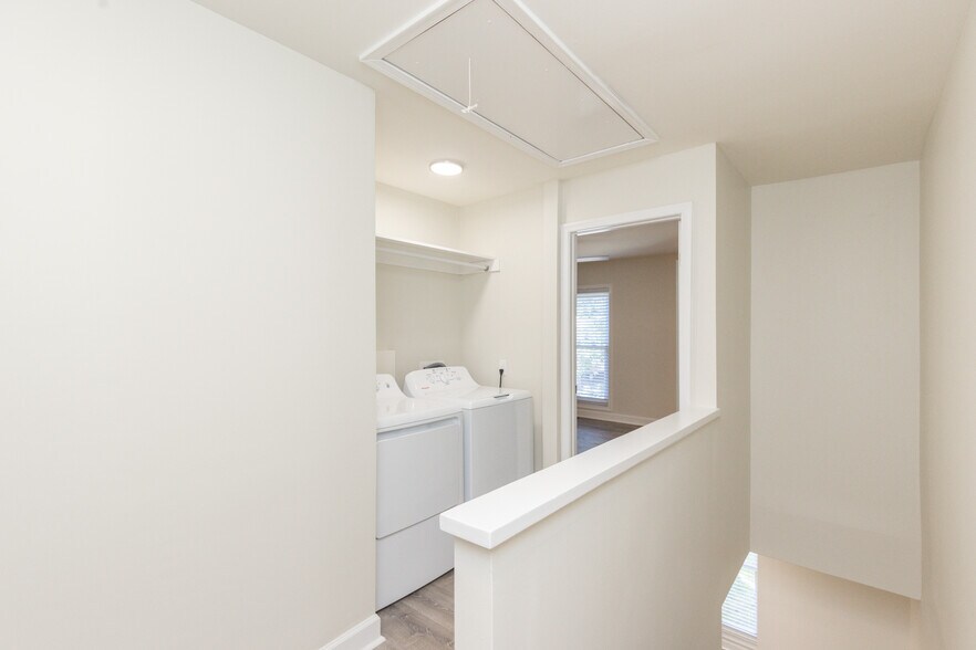 Building Photo - 11823 N Briar Patch Dr