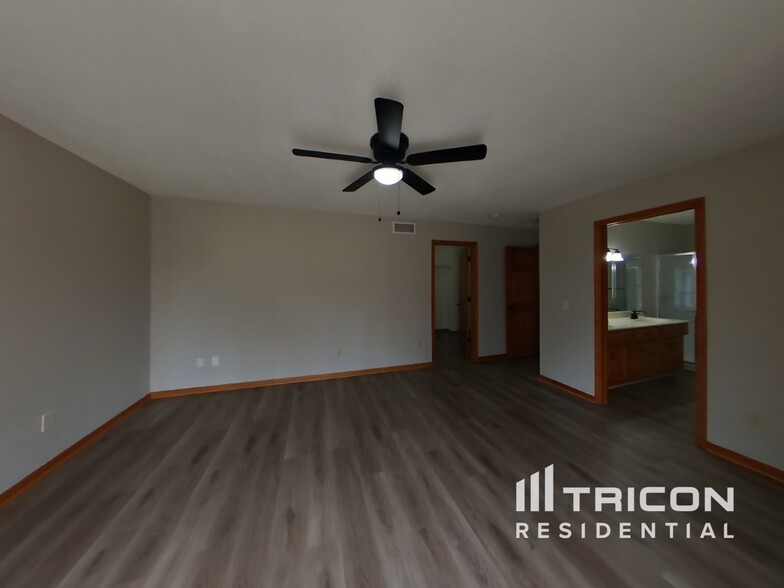 Building Photo - 4005 Deerwood Trail