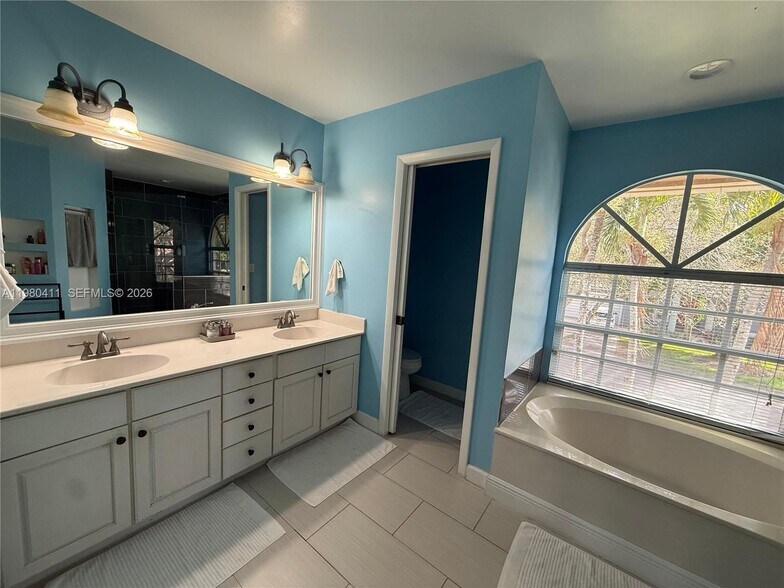 Building Photo - 6263 NW 42nd Ct