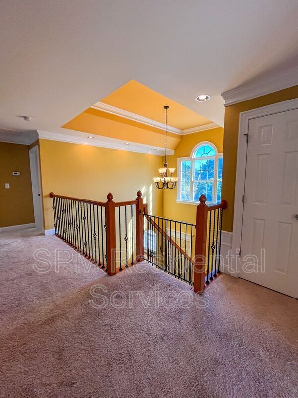 Building Photo - 726 Wine Cellar Cir