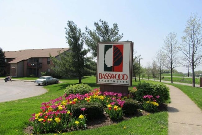 Building Photo - Basswood Apartments