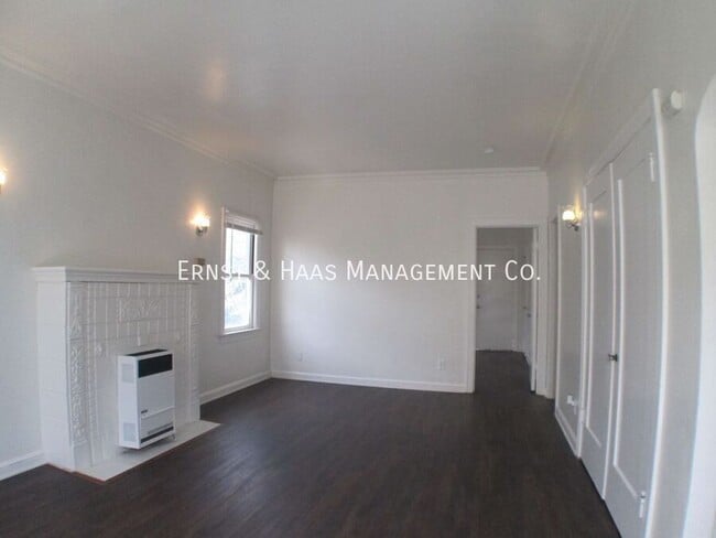 Building Photo - 944 Maine Ave