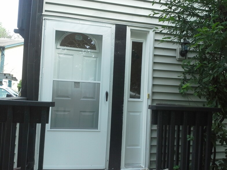 Building Photo - 228 Dakota Ct