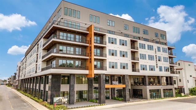 Building Photo - 1900 S Ervay St