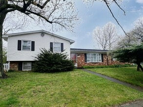 Building Photo - Well-maintained 4-bed, 2-bath Home in the WL School District