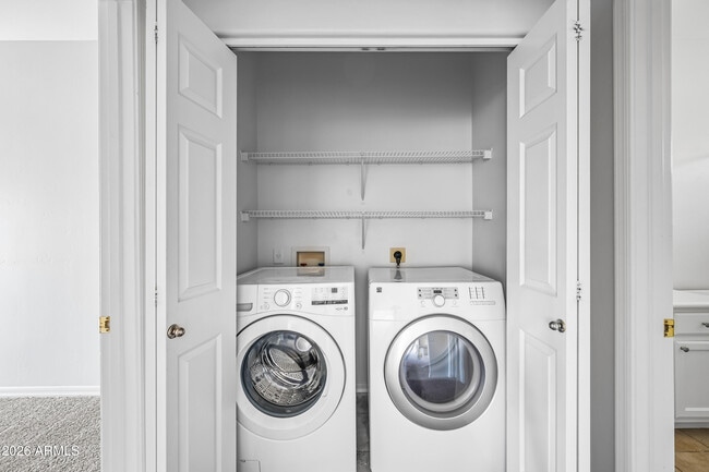 Building Photo - 14000 N 94th St