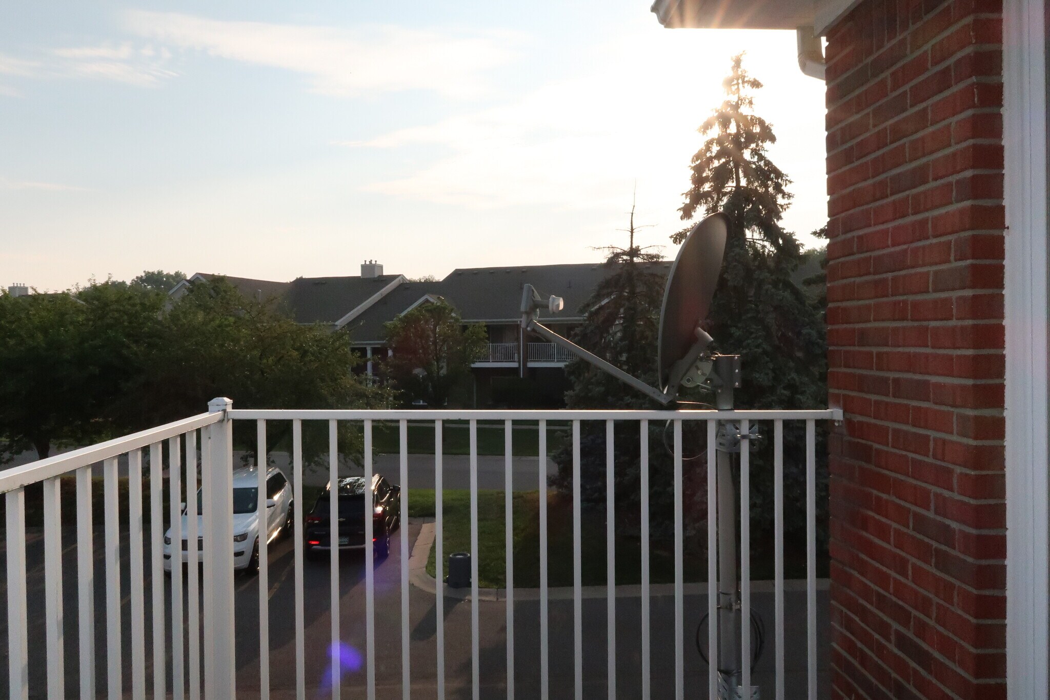 Building Photo - 16468 Radison Dr