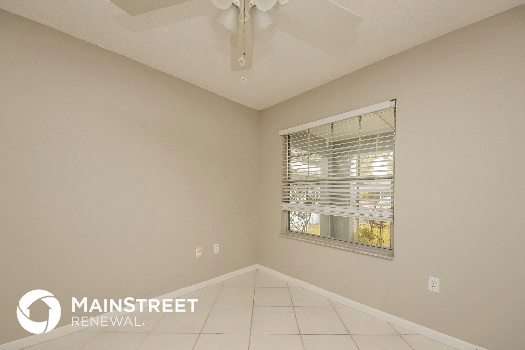 Building Photo - 4454 Sandhurst Dr