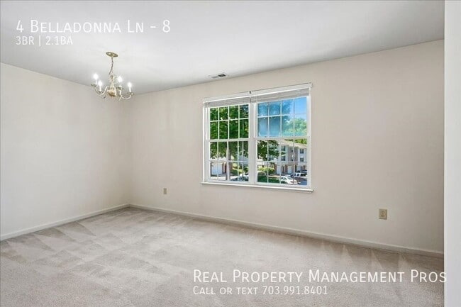 Building Photo - 4 Belladonna Ln