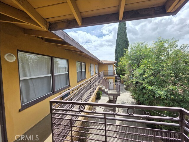 Building Photo - 8706 Parthenia Pl