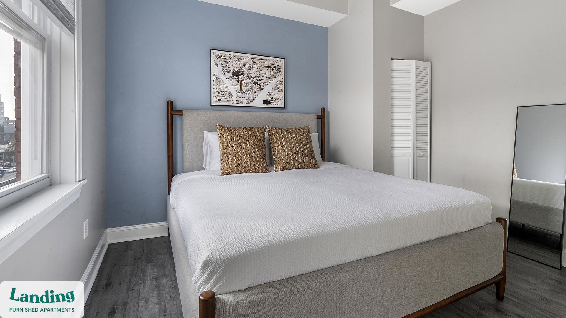 Building Photo - 617 W Lexington St