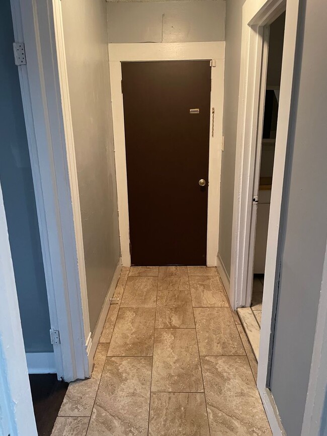 Building Photo - Nice 1 bedroom, 1 bath rental on Coming St...