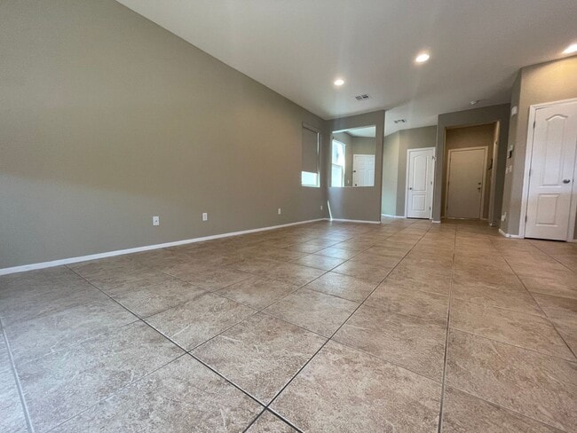 Building Photo - POPULAR PROVIDENCE 2 STORY HOME