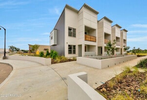 Building Photo - 118 Gadwall Dr