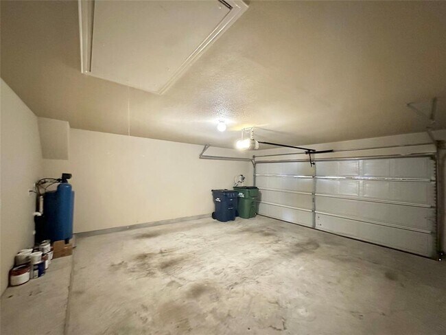 Building Photo - 8250 Arezzo Dr