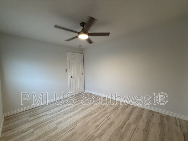 Building Photo - 315 Moser Ave