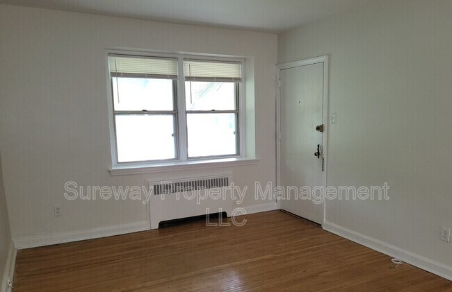 Building Photo - 846 Windermere Ave