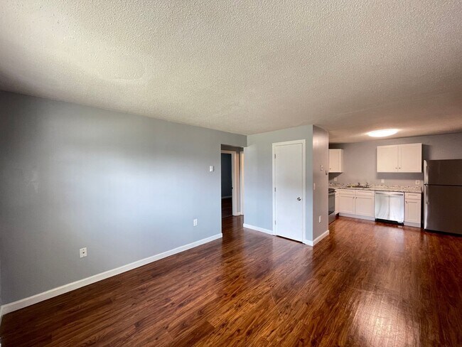 Building Photo - 179 Loudon Rd