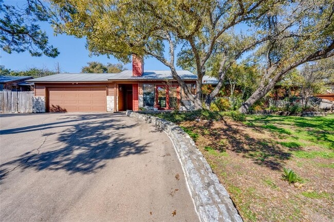 Building Photo - 6936 Chinook Dr