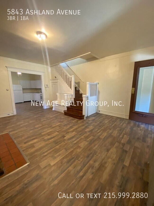 Building Photo - 5843 Ashland Ave