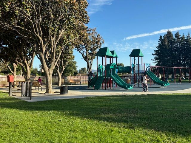 Building Photo - 267 Rio Vista Dr