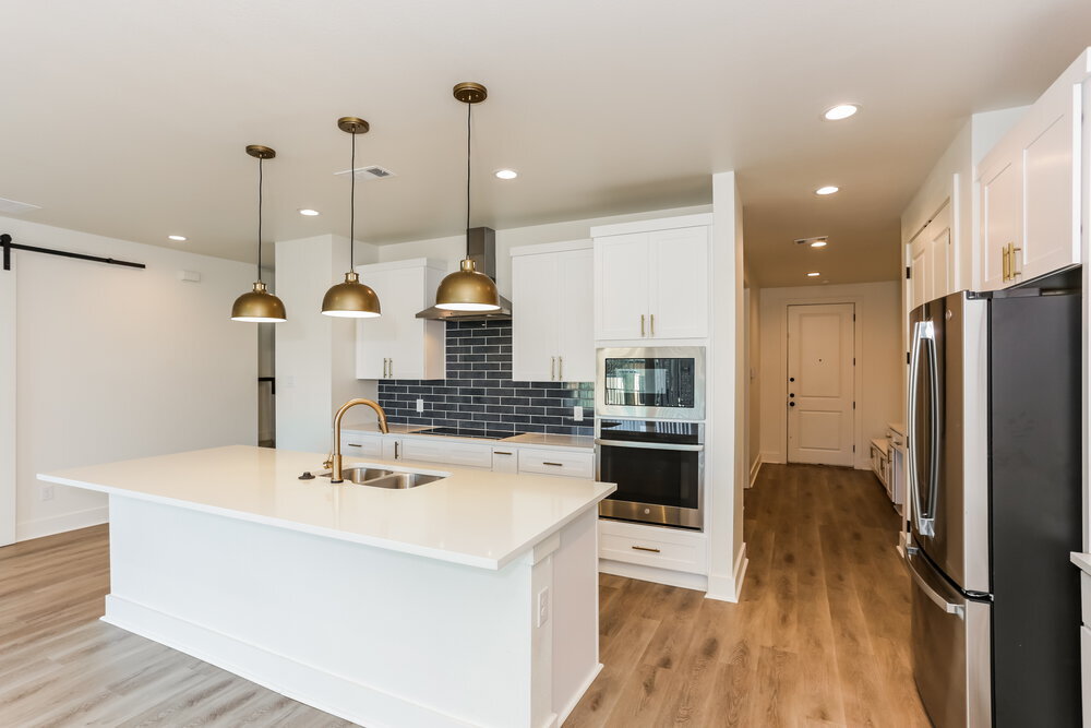 Building Photo - 7177 9th Hole Dr