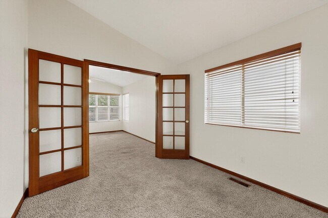Building Photo - 8908 Henriette Wyeth Dr NE
