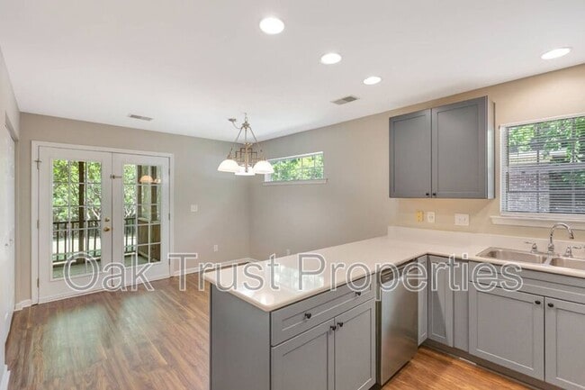 Building Photo - 2284 Kings Gate Ln