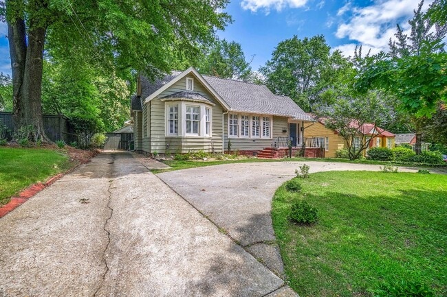 Building Photo - 1253 Magnolia Curve