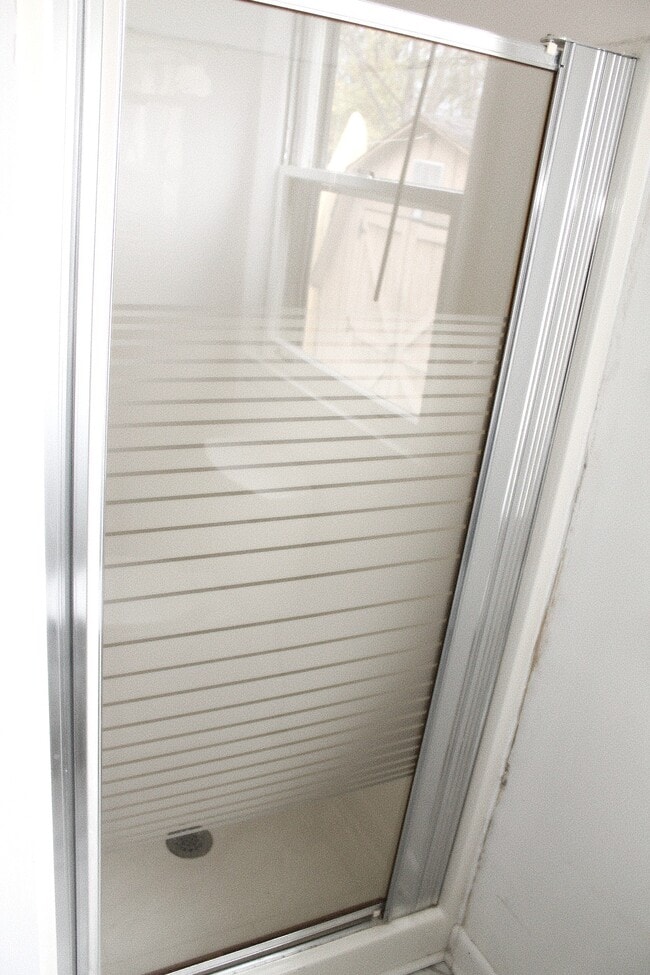 Building Photo - 209 East Ave