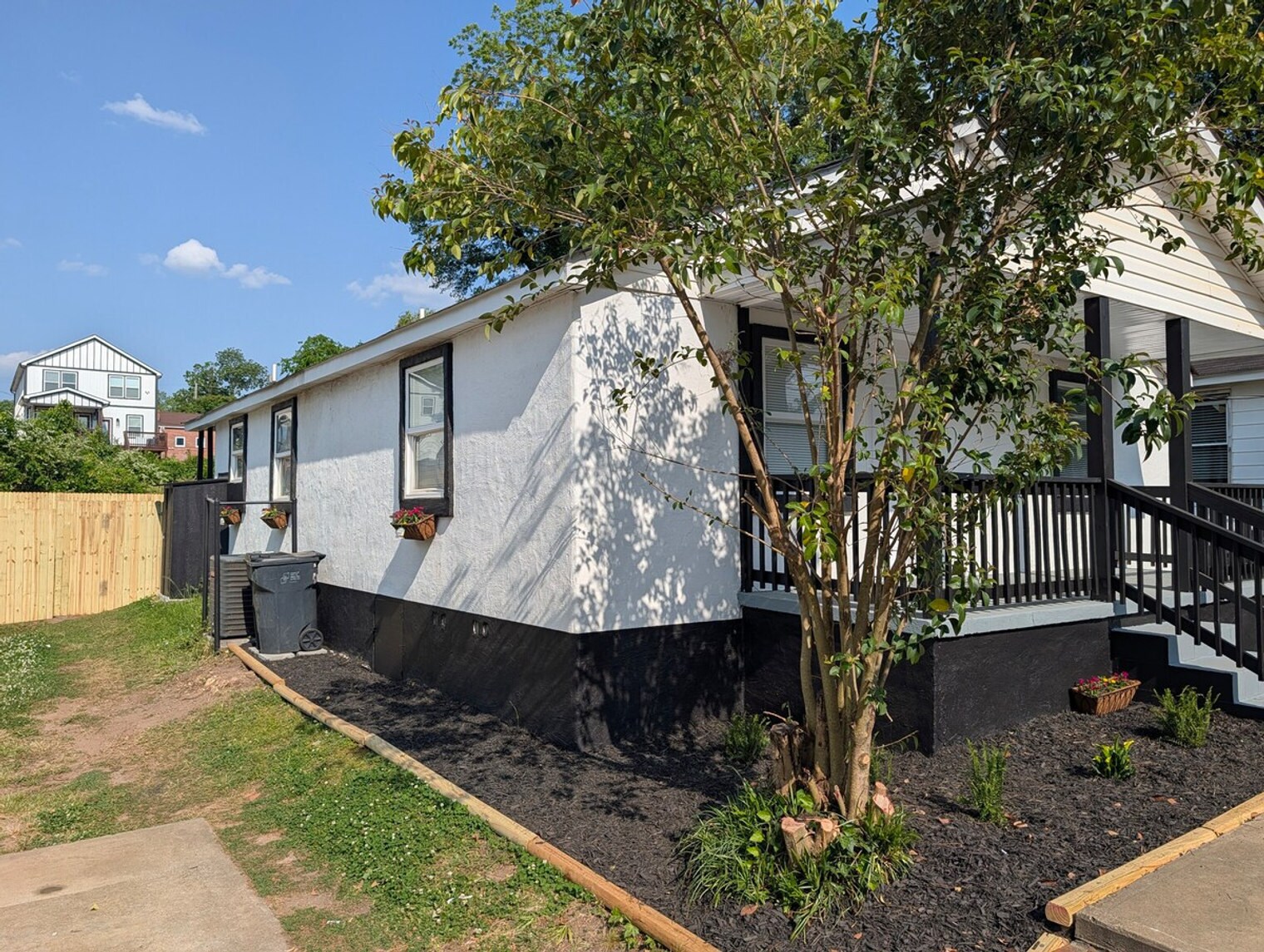 Building Photo - 110 Middleton St