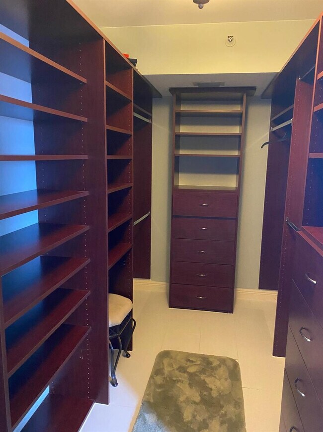 Building Photo - 2217 Cypress Island Dr