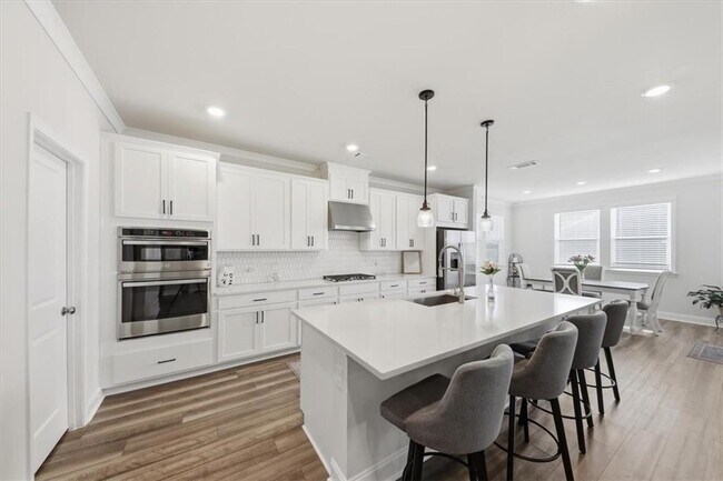 Building Photo - 3939 Alderstone Dr