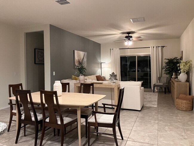 Building Photo - Available as fully furnished or unfurnished! Great Price!!