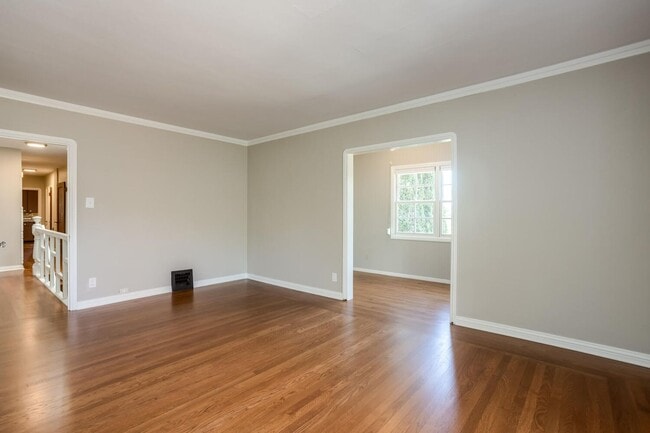 Building Photo - MUST SEE! Unique and Charming 4 bedroom 2.5 Bath Home w/Stunning Views!