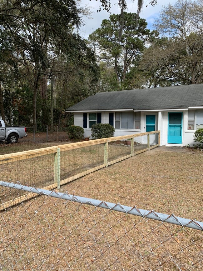 Building Photo - 5636 Flanders Ave