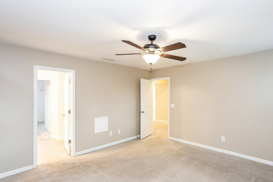 Building Photo - 6434 Matlea Ct