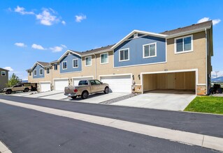 Building Photo - 14838 S Trap Rock Way