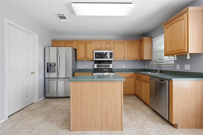Building Photo - 508 Calcite Cove