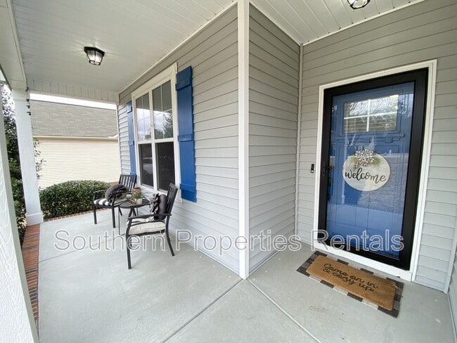 Building Photo - 463 Juno Dr