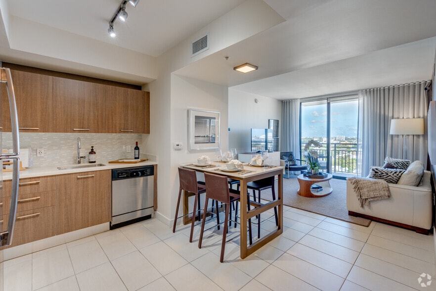 Primary Photo - Intown Apartments