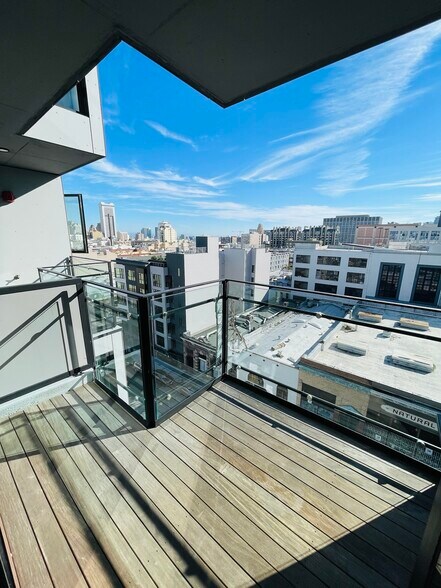 Building Photo - 1238 Sutter St