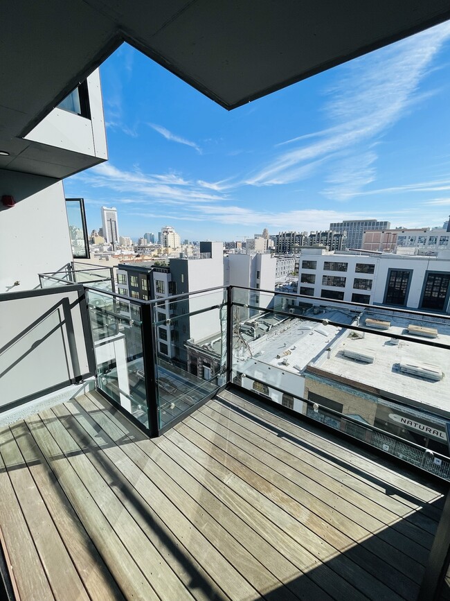 Primary Photo - 1238 Sutter St