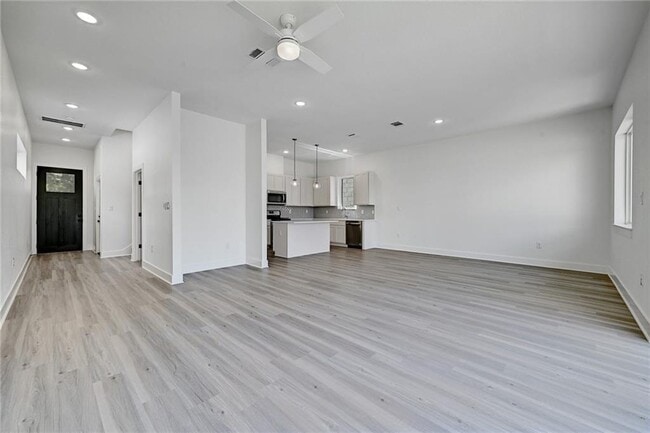 Building Photo - 2305 Century Tree Cv