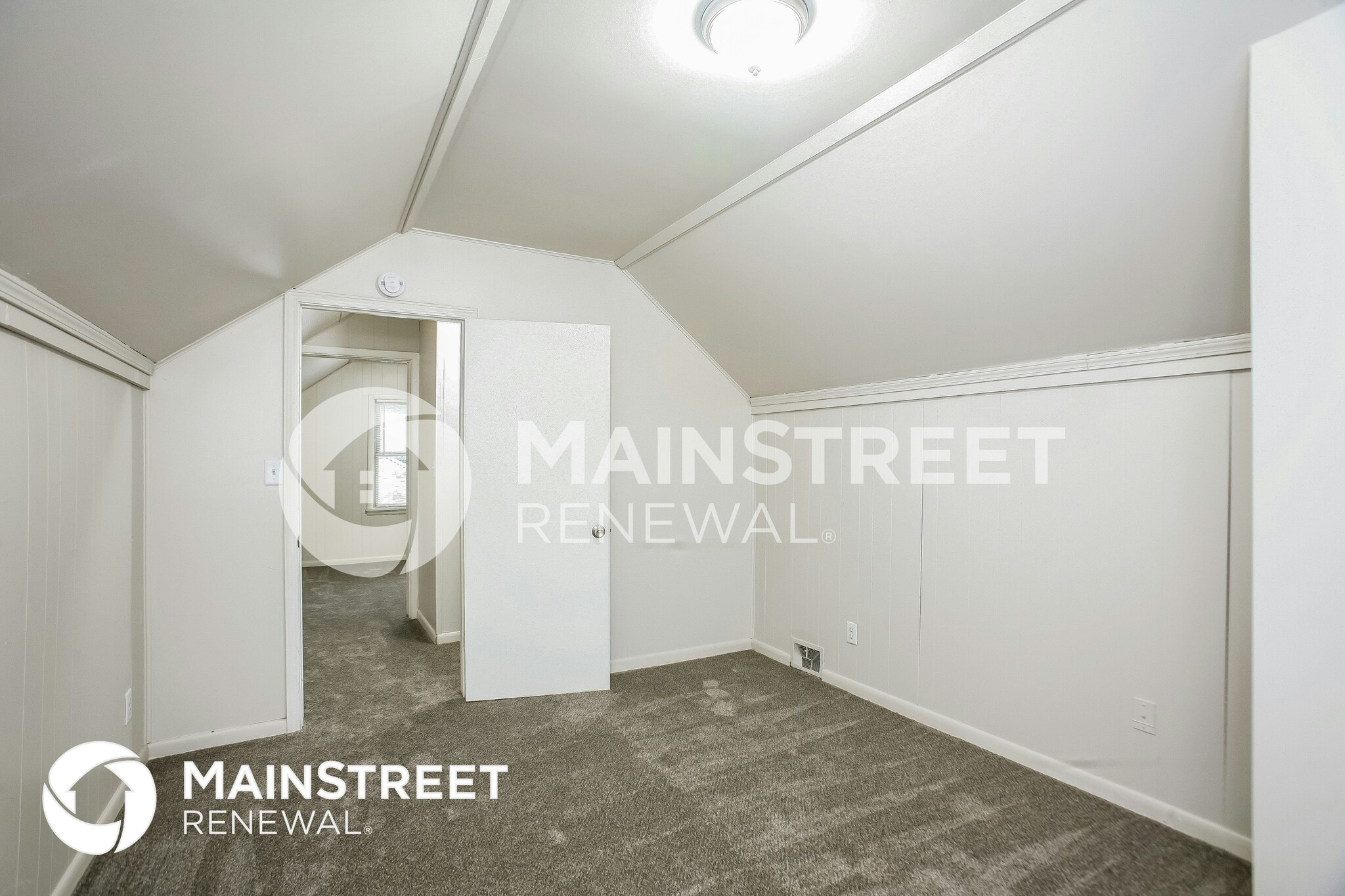 Building Photo - 935 N Gibson Ave