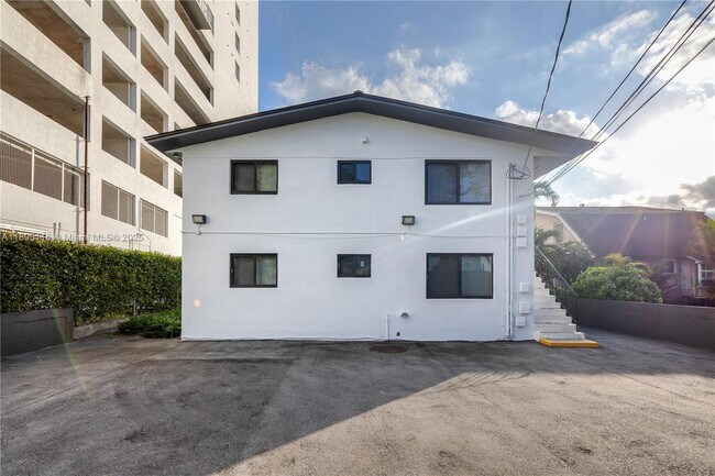 Building Photo - 43 Glen Royal Pkwy