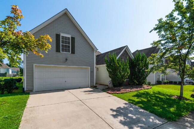 Building Photo - Spacious 4BR/3BA Home Near Downtown Durham | Deposit-Free Living | 1st-Floor Bedrooms